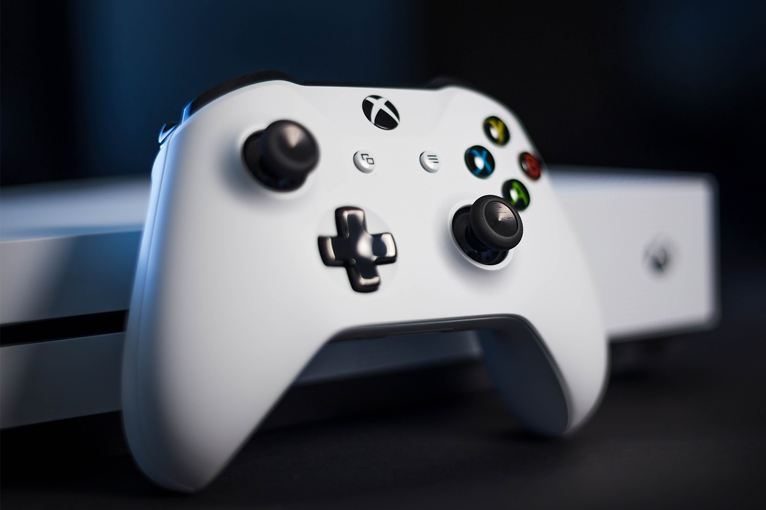 stap in Treinstation zwak Inside Xbox Confirms Xbox One S All-Digital Edition | Digital Trends