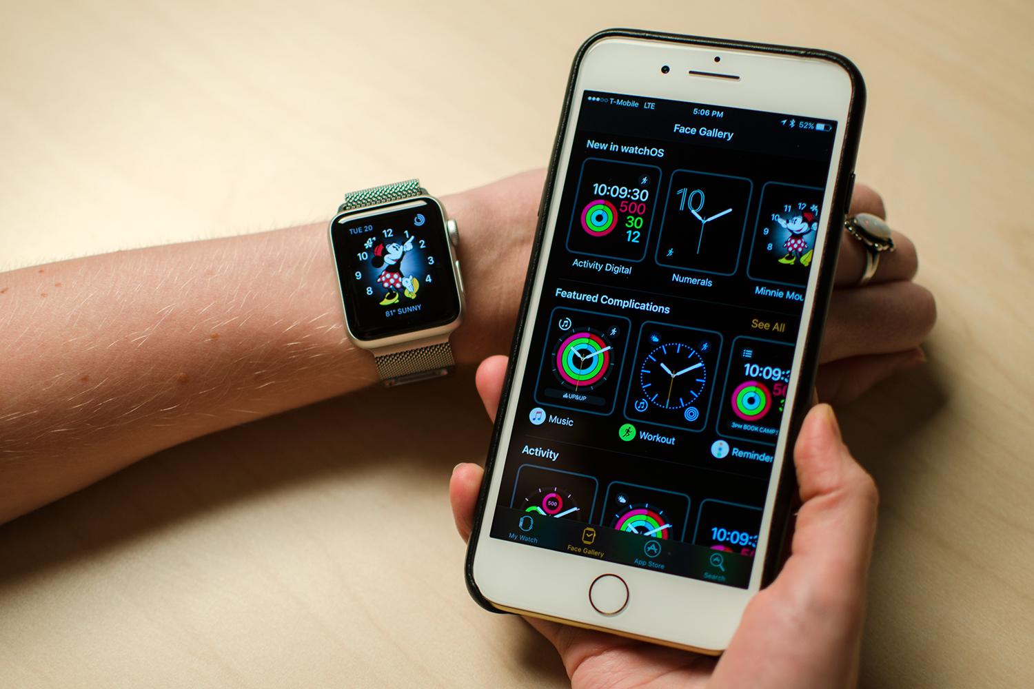 Iphone apple watch 3. Apple watch 2. Iphone Apple watch. Apple watch 7 Plus. Часы айфон 7.