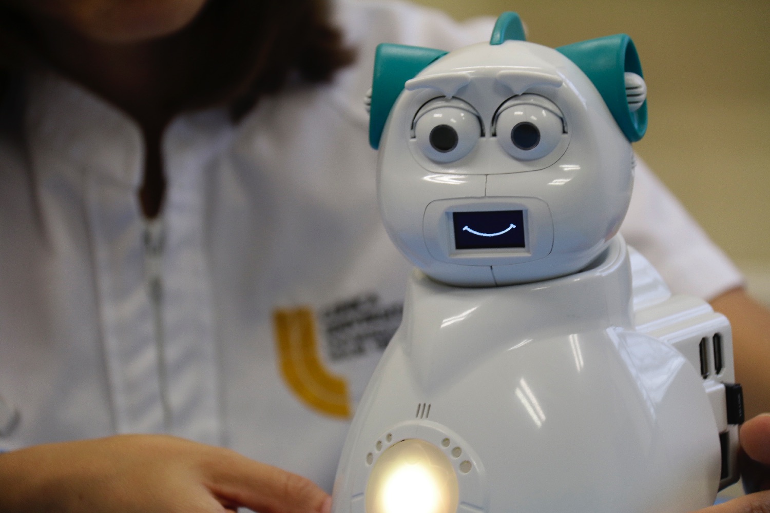 robot could help kids with autism mg 1049