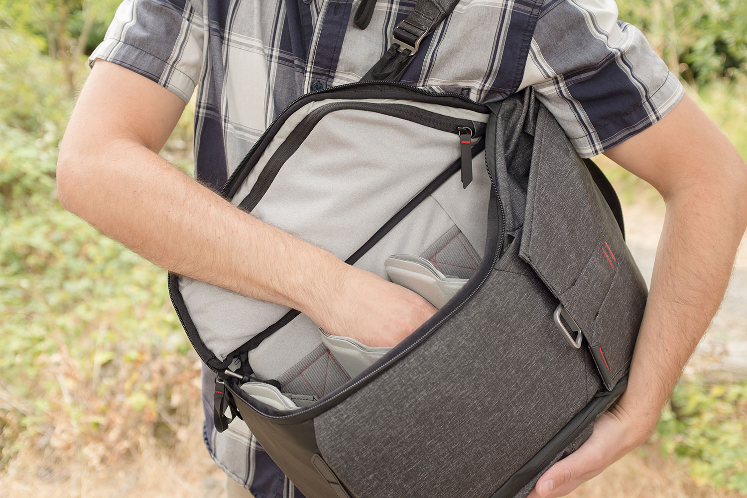 Peak Design Everyday Backpack-back
