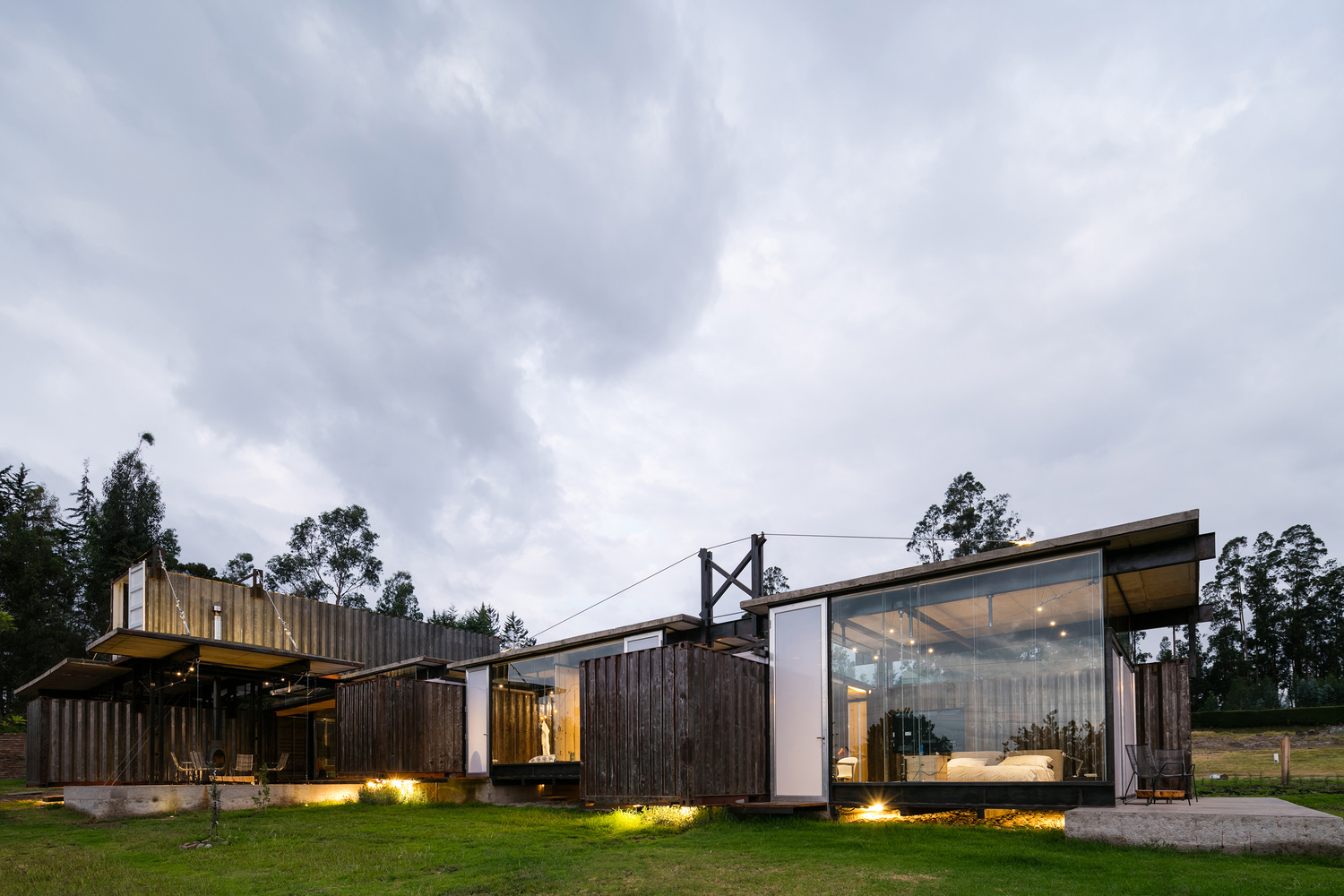 Daniel Moreno & Sebastián Calero Architects RPD Home