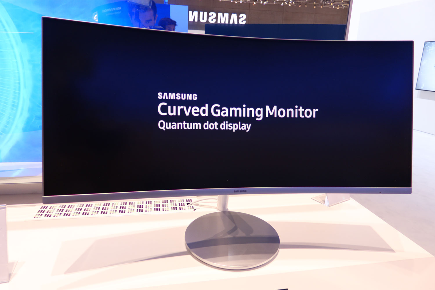 samsung gaming monitors ifa 2016 samsungcf791 09
