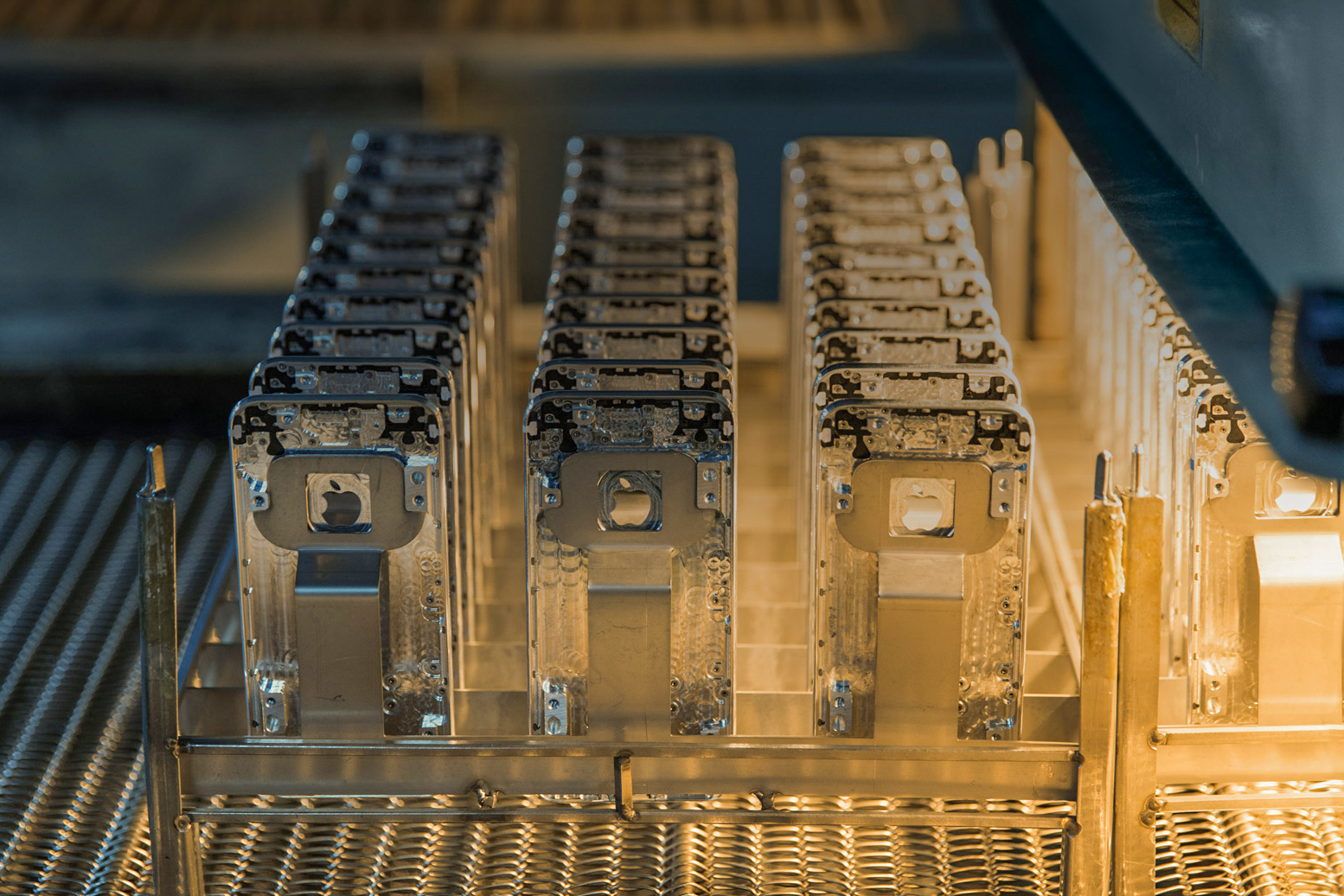Apple Exploring Possibility of Producing iPhones in the U.S. | Digital ...