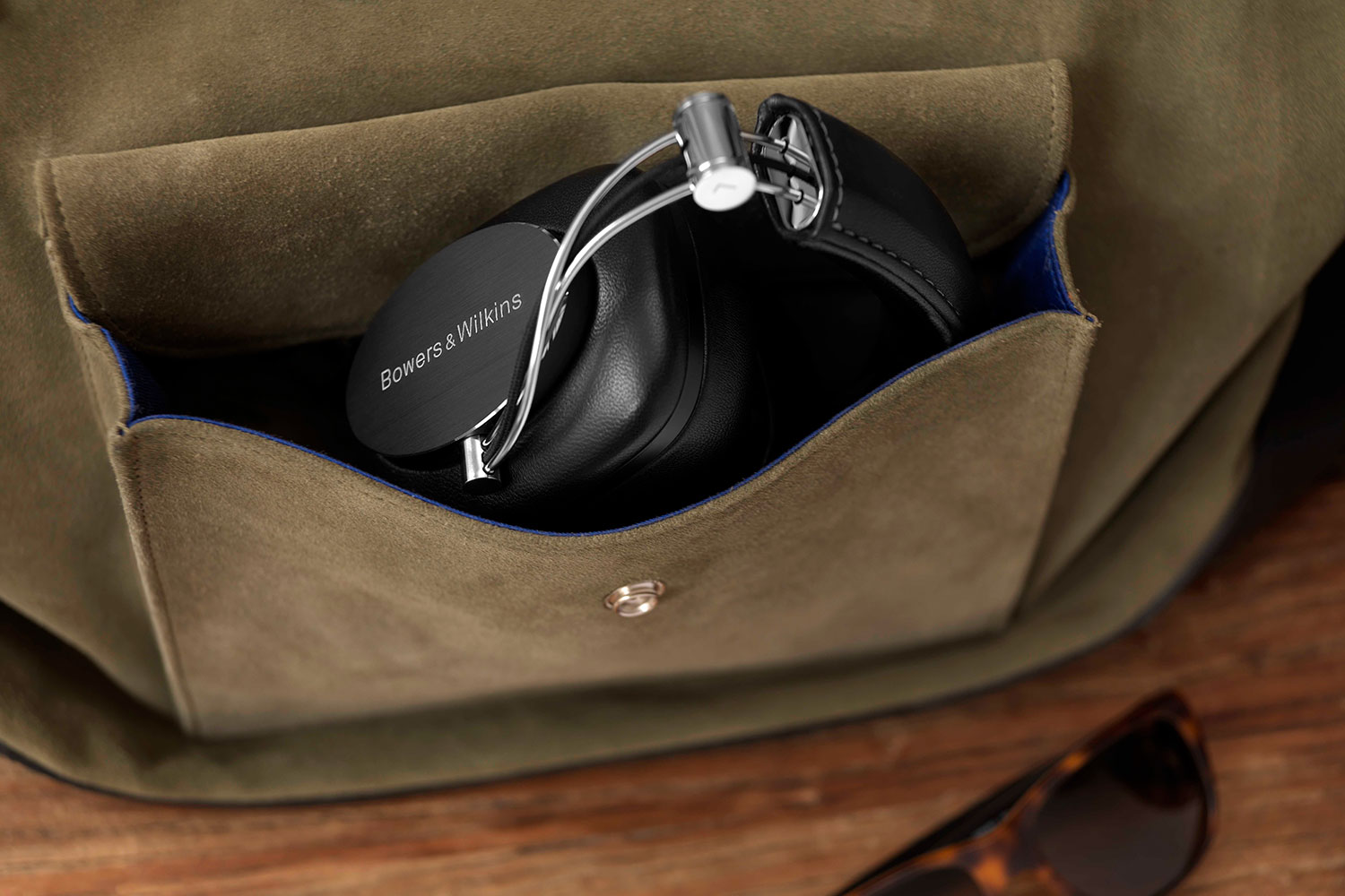 bowers wilkins p7 wireless announced 4