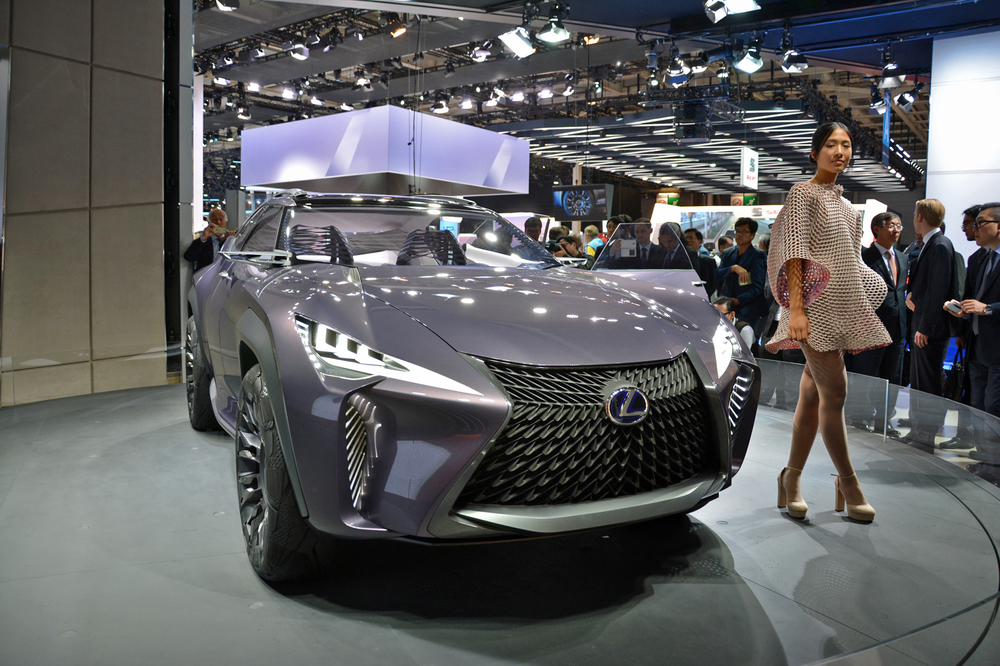 Lexus UX concept