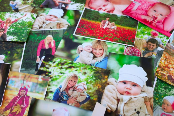 amazon prints 46103767  printed photos happy family background