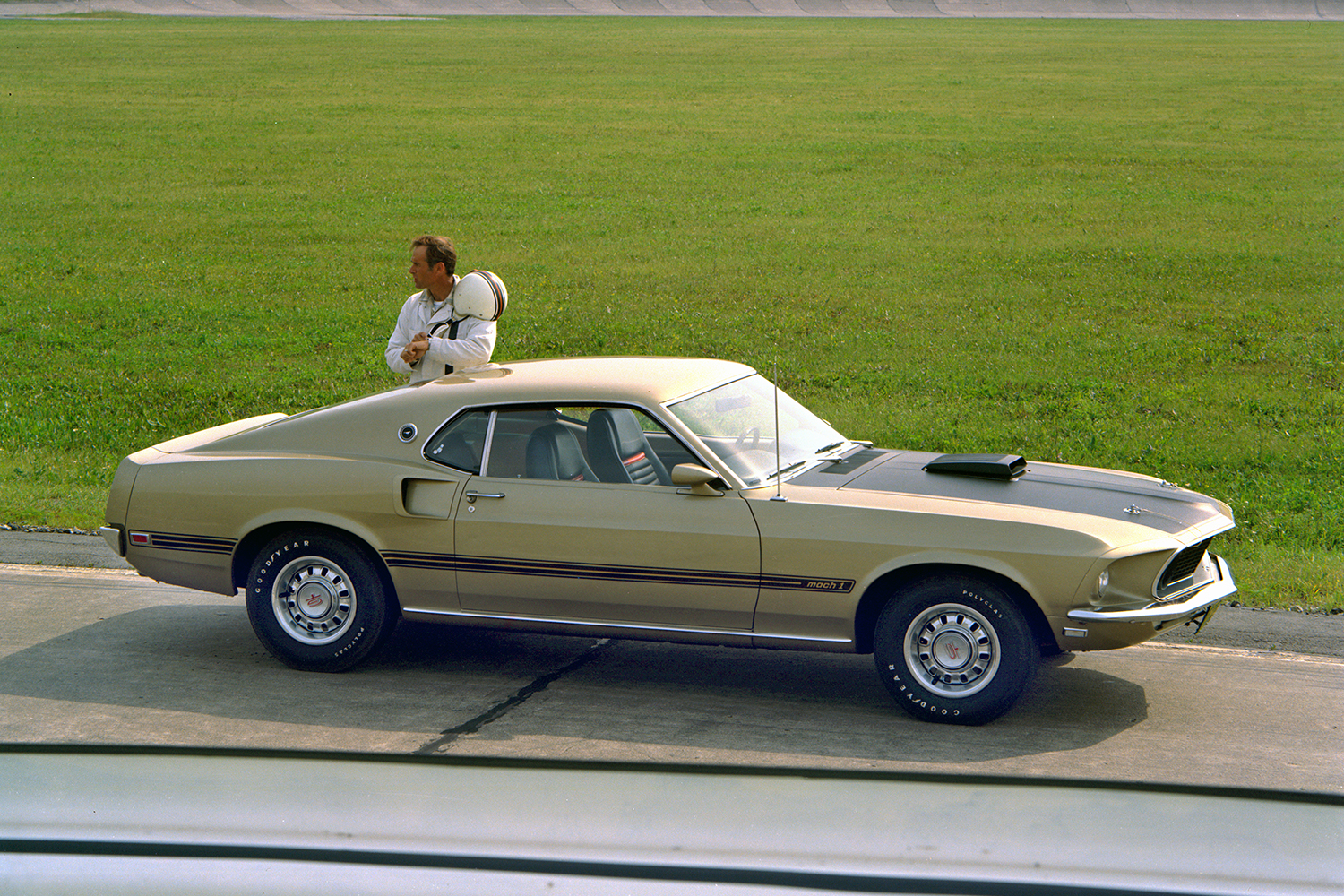 ford mustang history 69 3