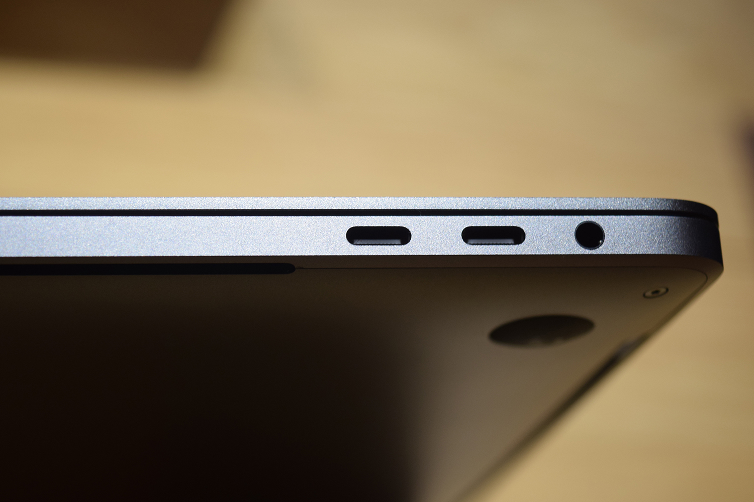 Apple Eliminates the SD Card Slot on New MacBook Pros | Digital Trends