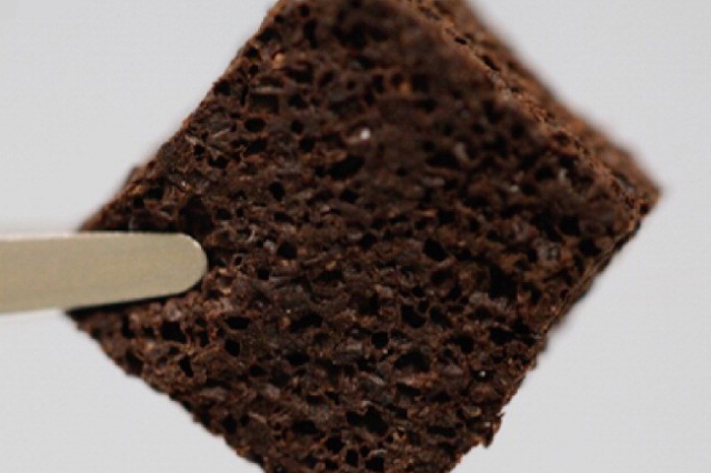 coffee grounds purify water filter foam