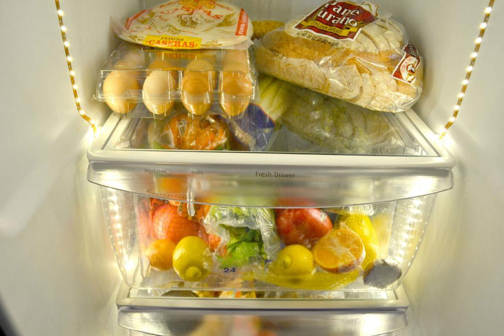 light-bar-led-in-refrigerator-1013x675