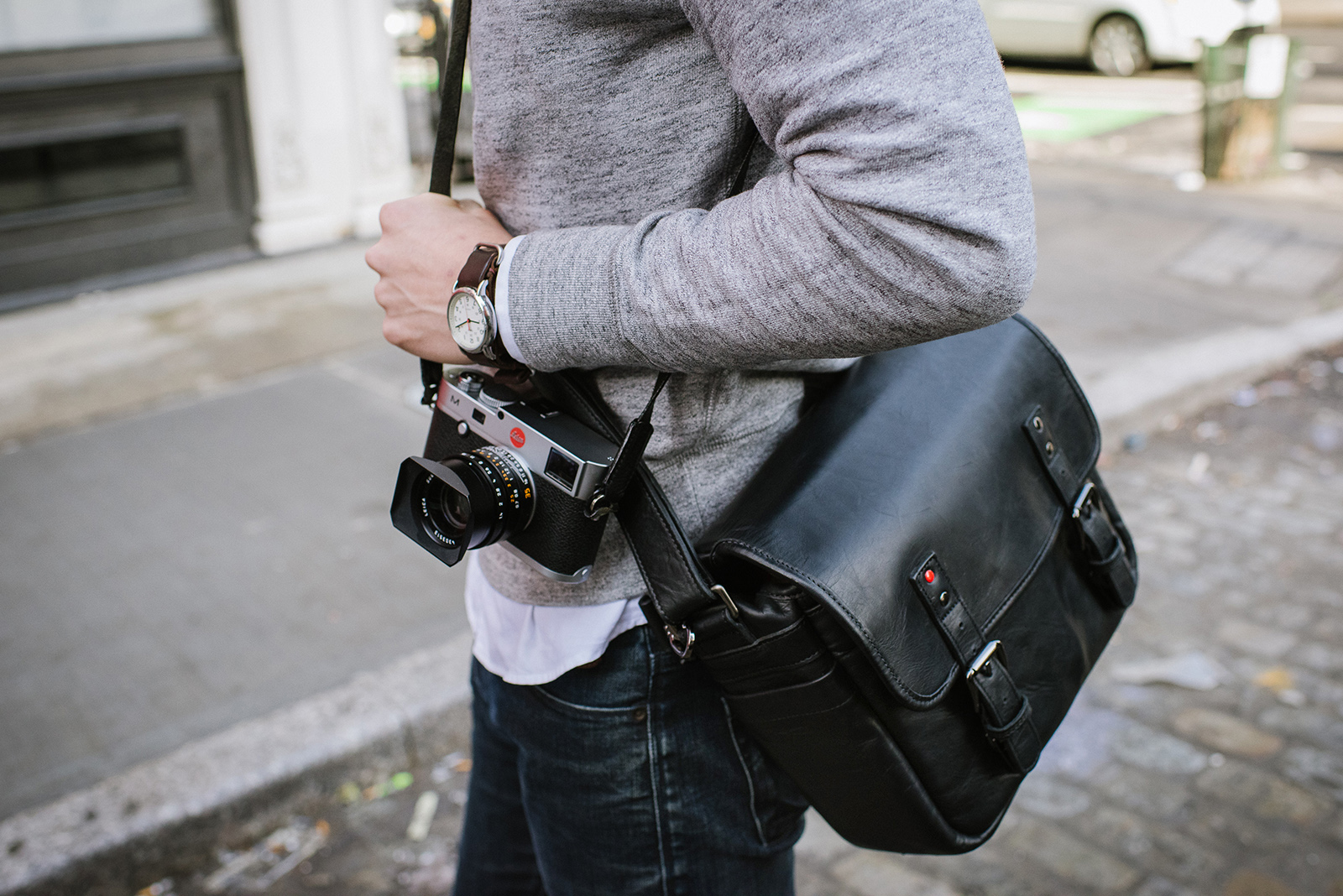 leica ona partner for bag collection ss15 68