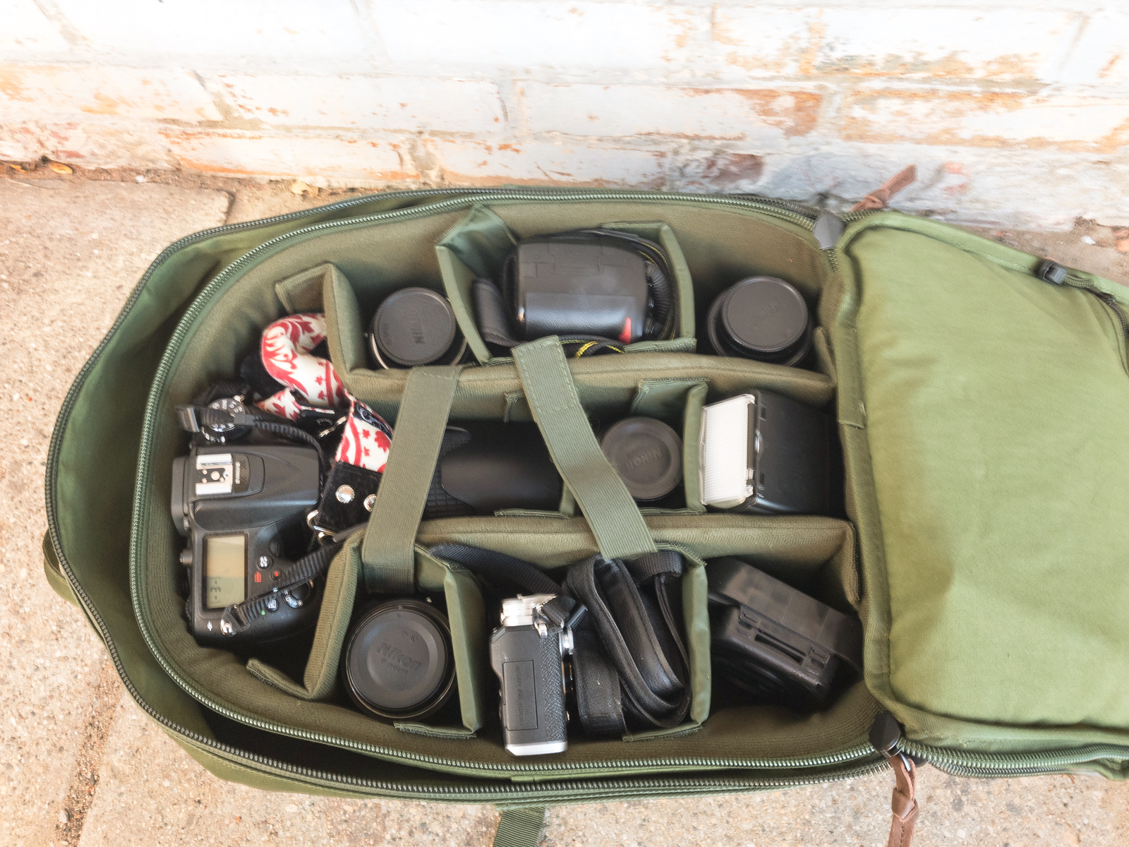 Langly Simple Camera Bag