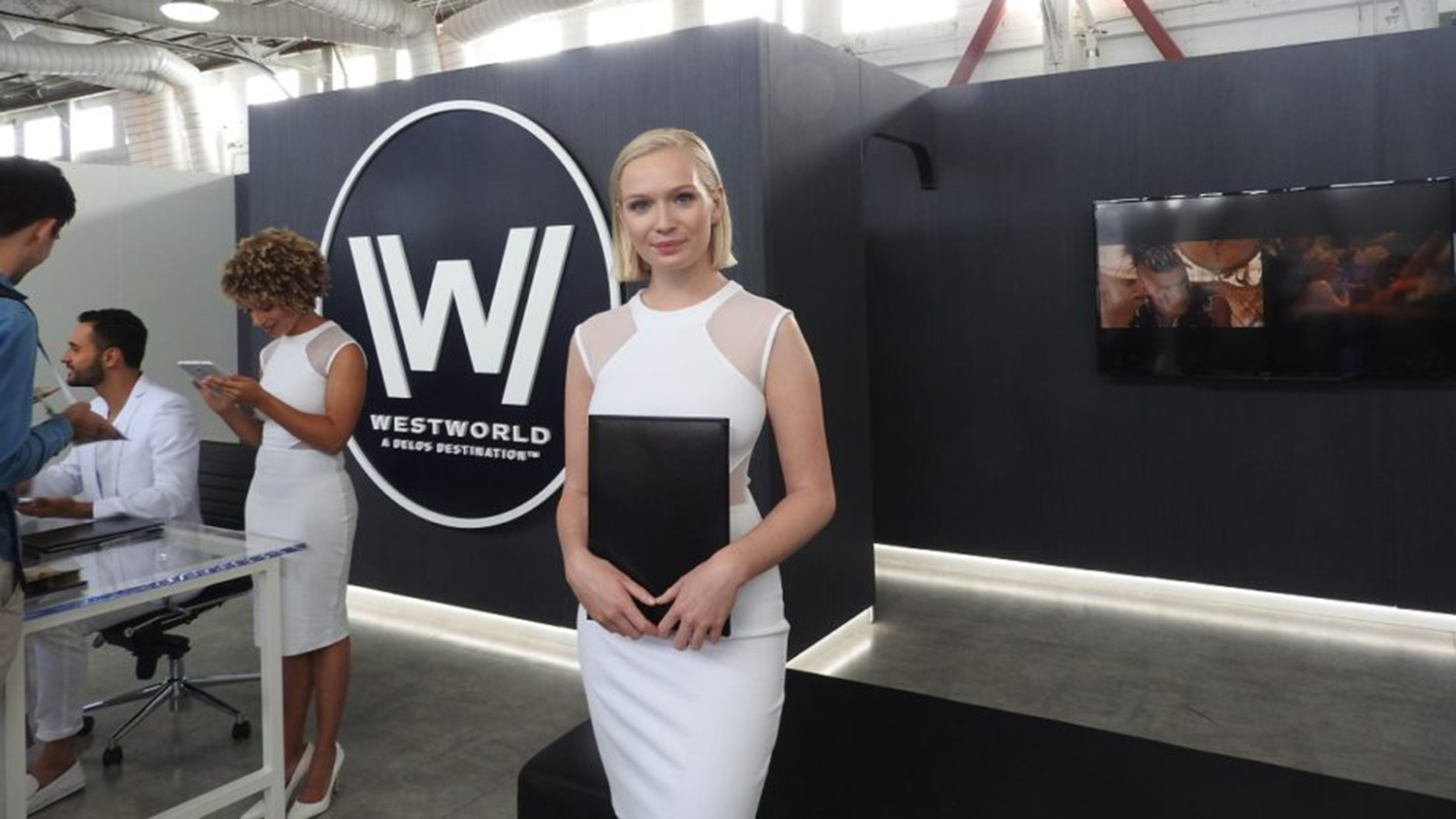 hbo created its own westworld vr experience 04