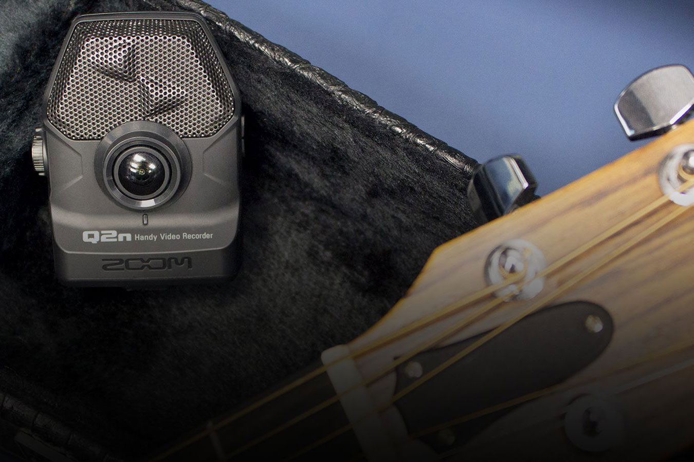 Zoom Q2n is a High-Quality Microphone with Attached Camera