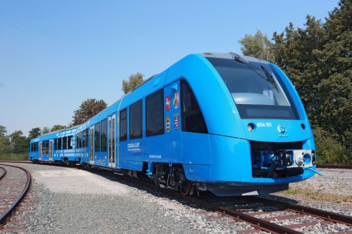 alstom hydrogen powered zero emission train