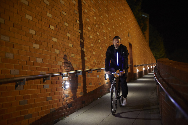 lumo cycling jacket featured