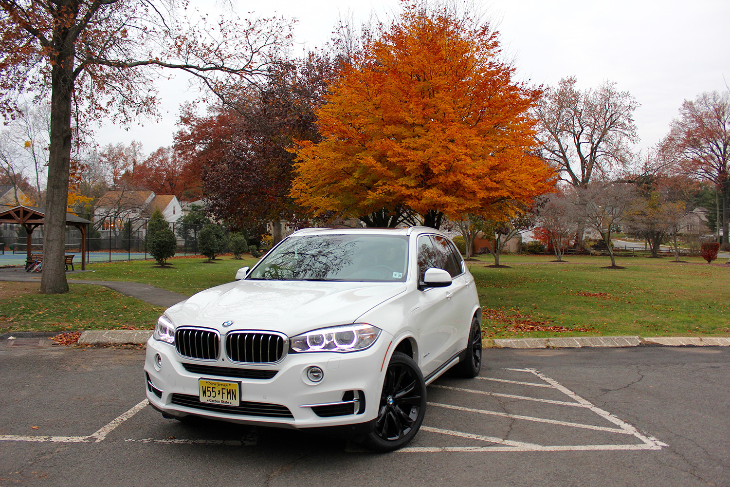 Review: 2016 BMW X5 xDrive40e is big, efficient, and impressive