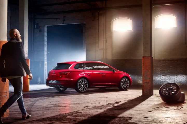 seat leon cupra news specs performance pictures 2017 1