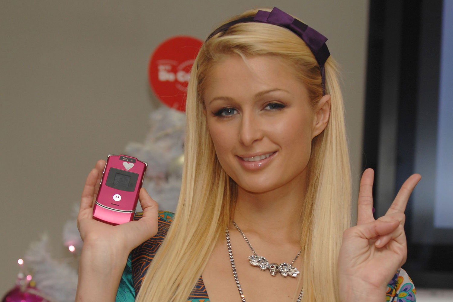 Motorola RAZR V3 Paris Hilton