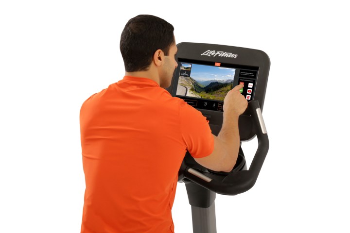 virzoom brings vsports to health clubs vr arcades and lan centers ces 2017 discover se3 console upright bike male exerciser b