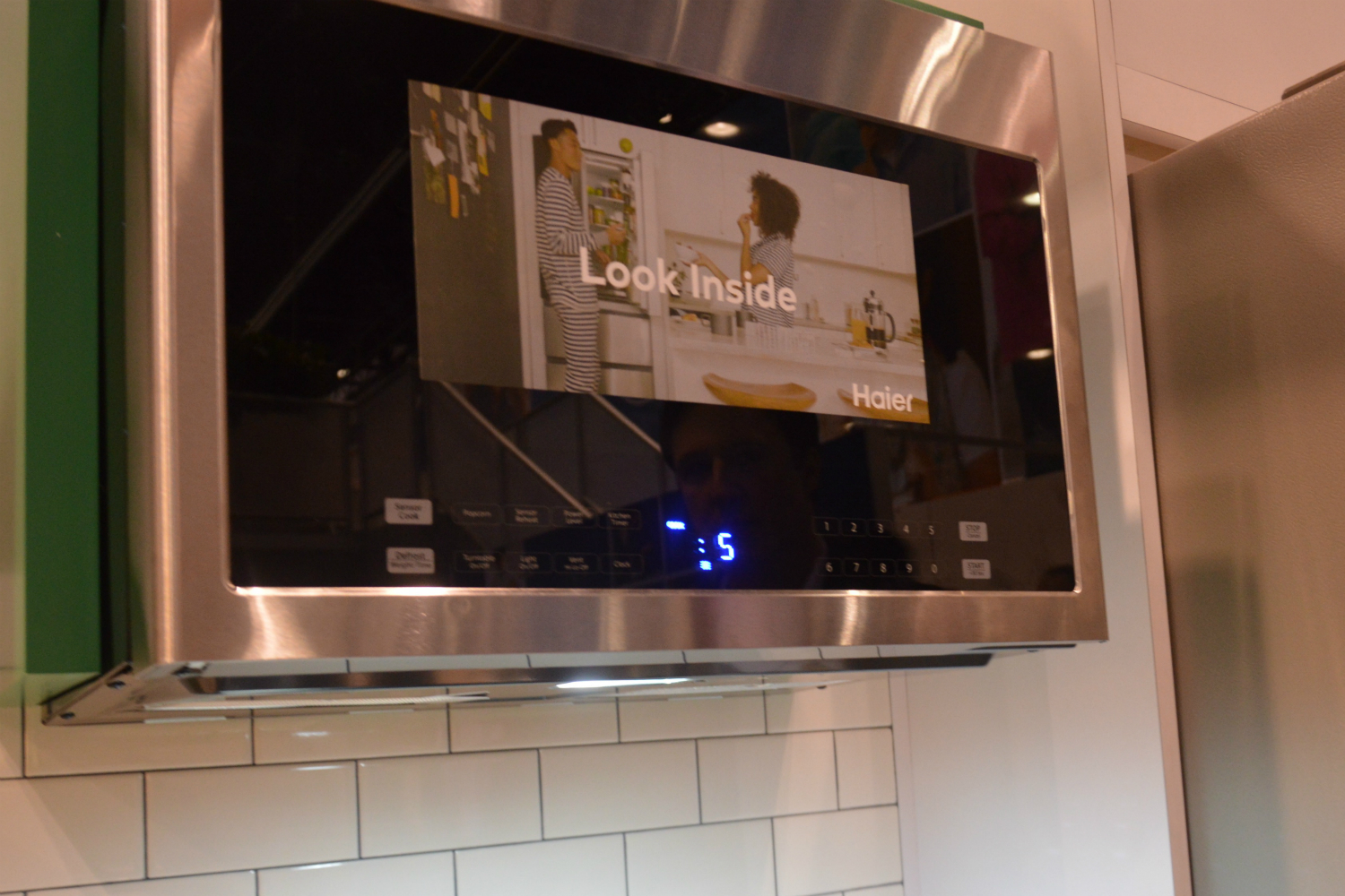 appliance trends kbis 2017 haier 24 inch microwave