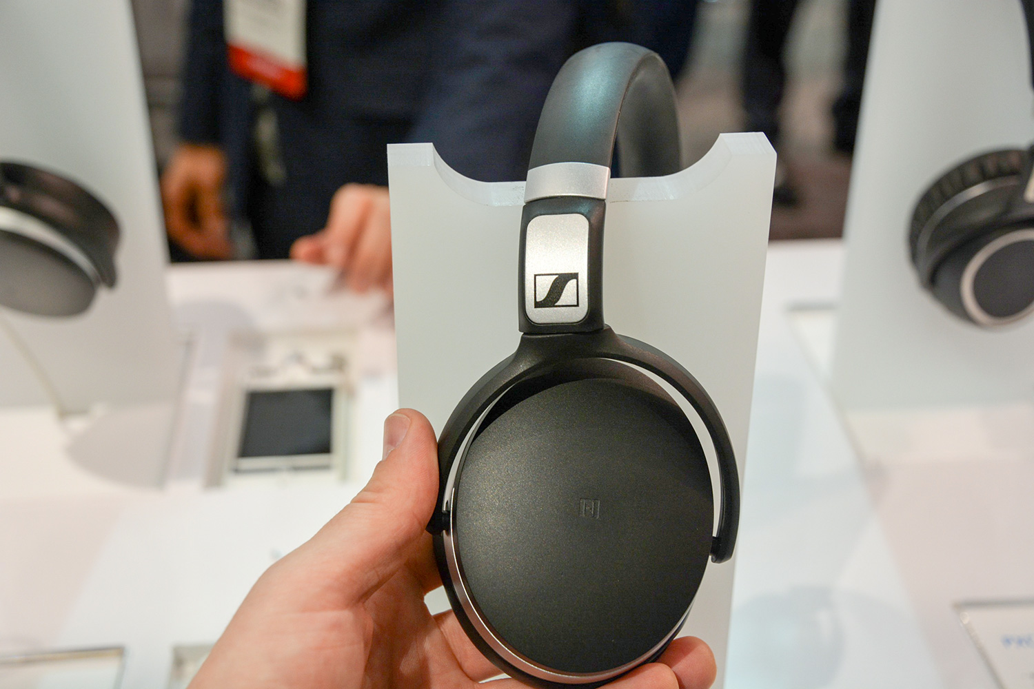Three New Wireless At CES | Trends