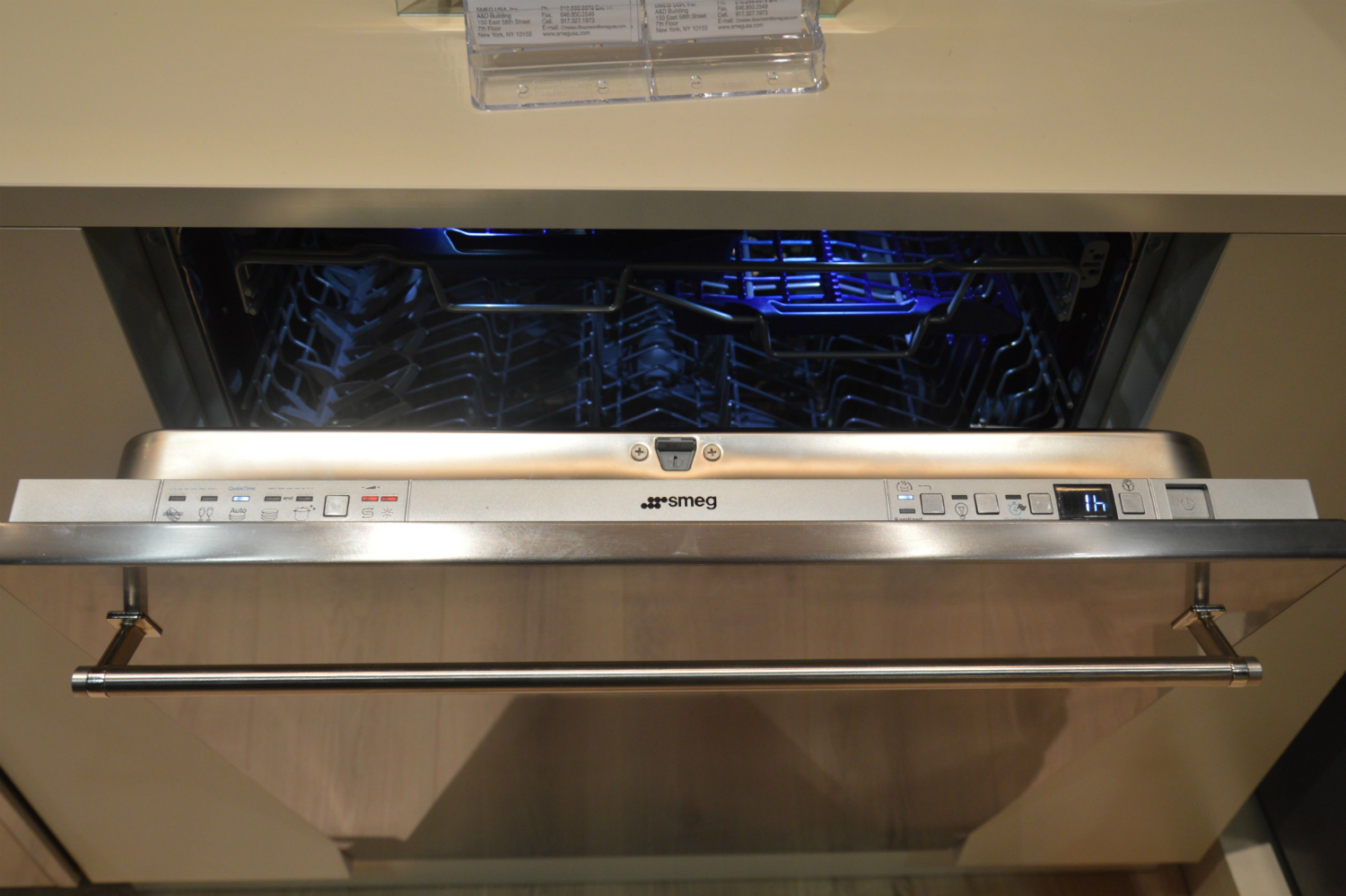 appliance trends kbis 2017 smeg third rack dishwasher