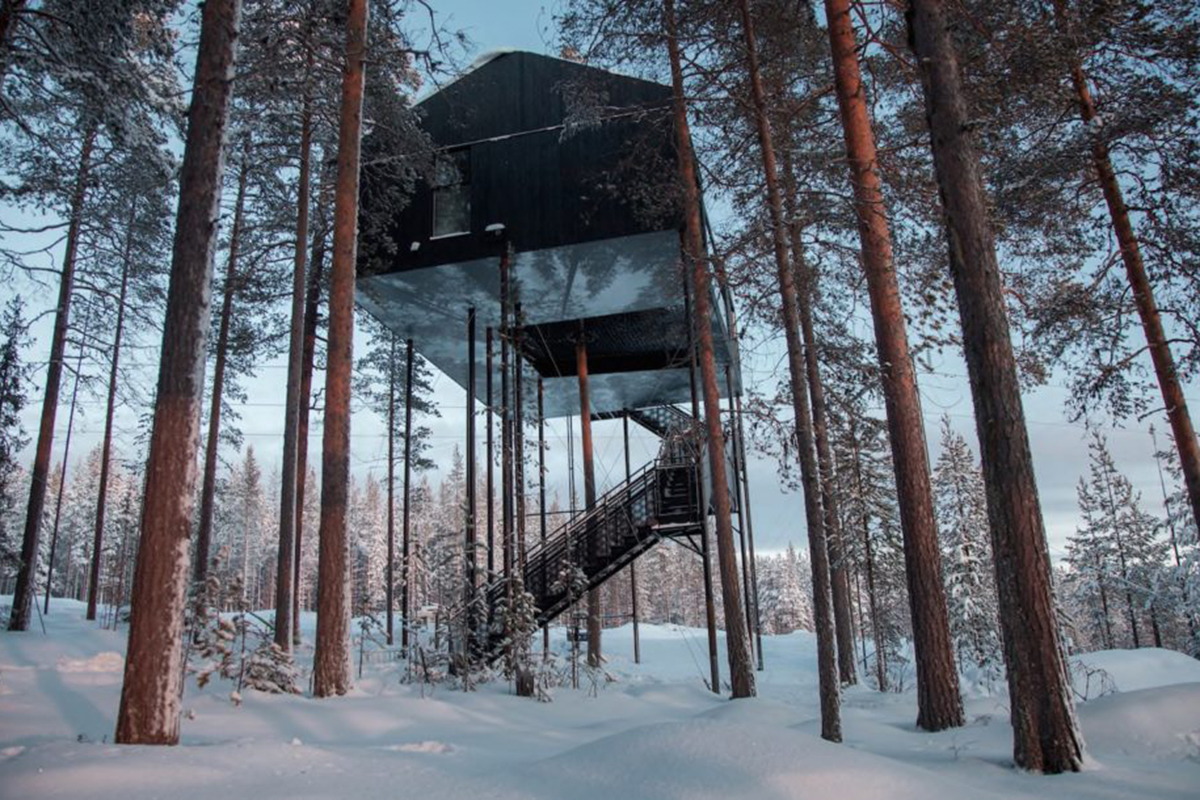 snohetta cabin sweden aurora borealis treehousehotel 01