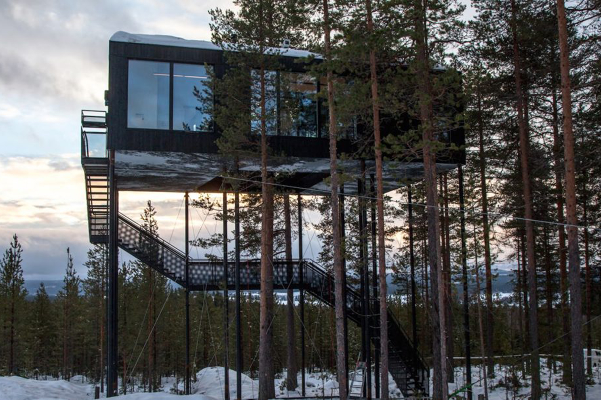 snohetta cabin sweden aurora borealis treehousehotel 04