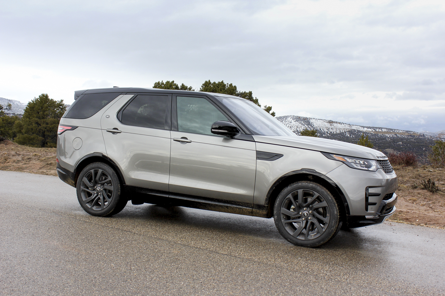 2017 land rover discovery first drive landrover review 000117