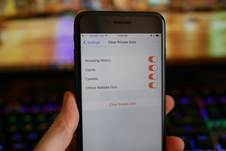 how to delete cookies and browsing history on an iphone or android device clear data from browsers