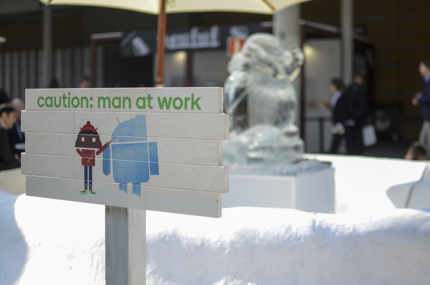 android global village mwc 2017 ice sculpture