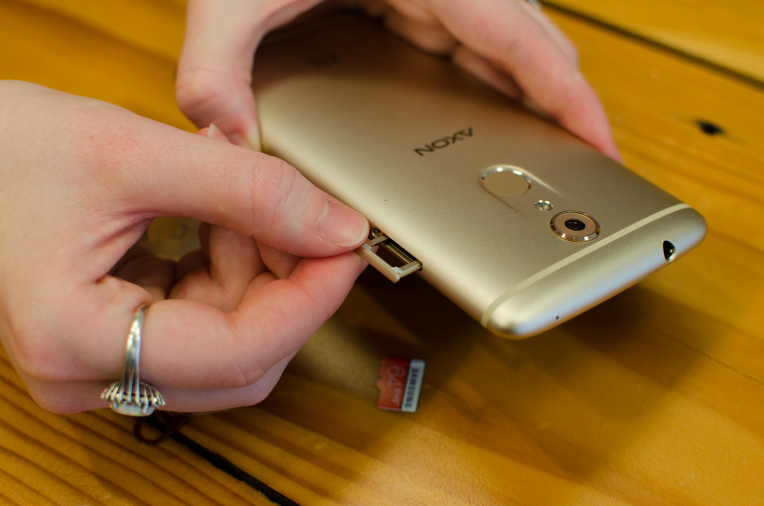 The Complete Guide to Using a MicroSD Card on Your Android Phone ...