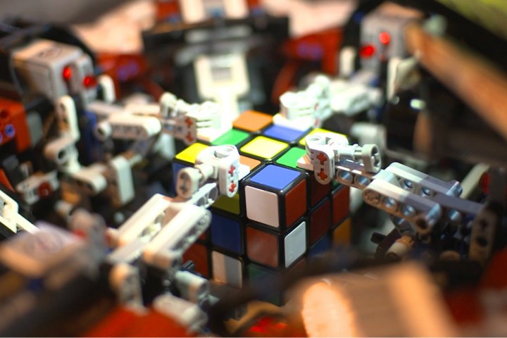 coolest lego machines cubestormer 3