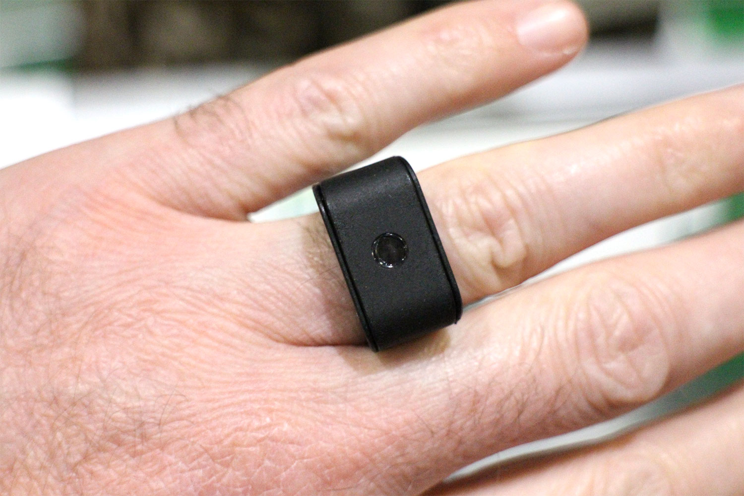 5 gadgets london wearable technology show news helios smart ring