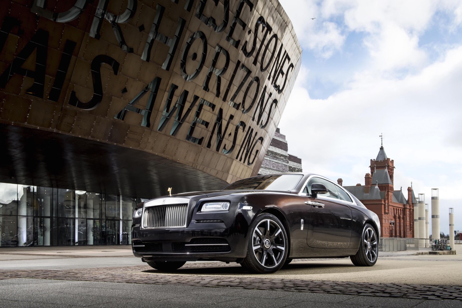 Rolls-Royce Wraith "Inspired by British Music" (Shirley Bassey)