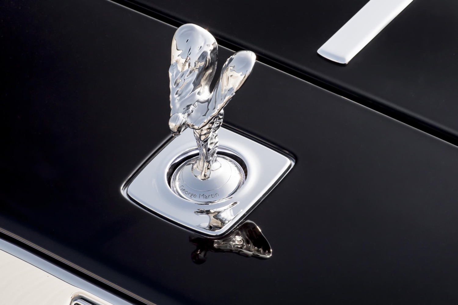 Rolls-Royce Wraith "Inspired by British Music" (George Martin)
