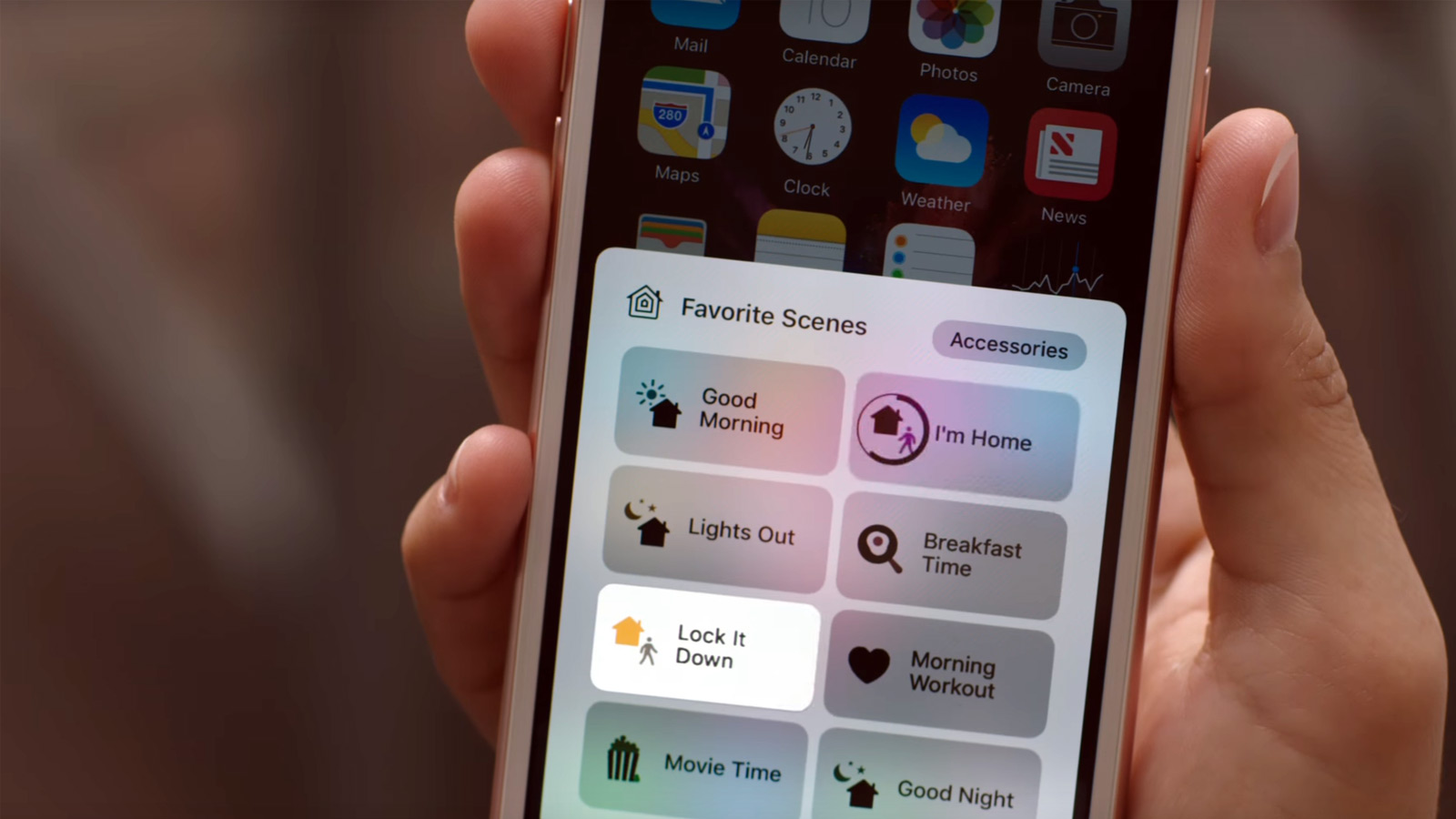 Aplicativo Apple HomeKit no smartphone.