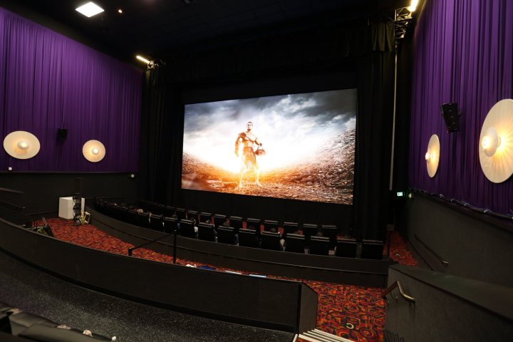 samsung cinema screen hdr led display theaters 1