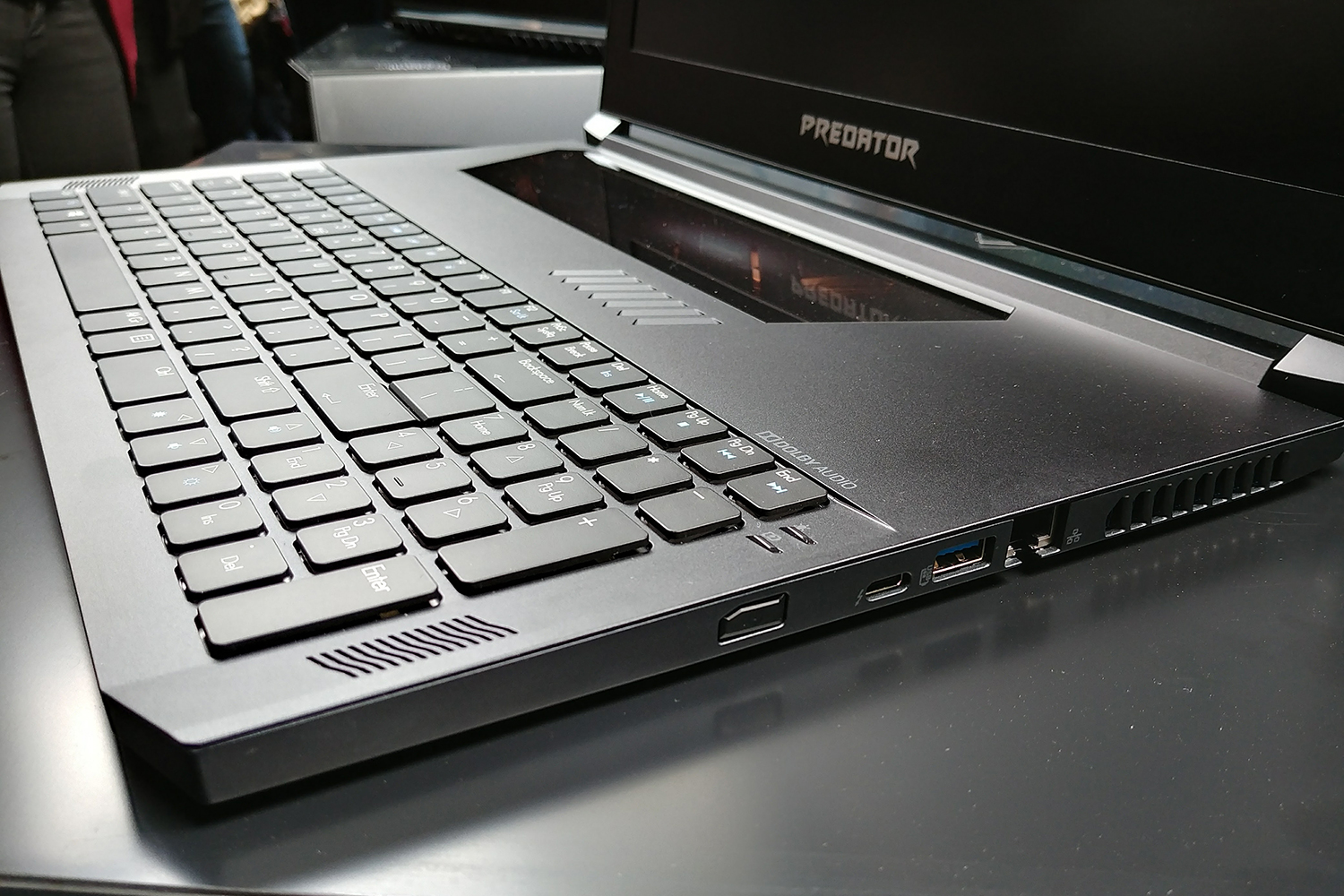 acer triton 700 hands on review 20170427 122130 hdr
