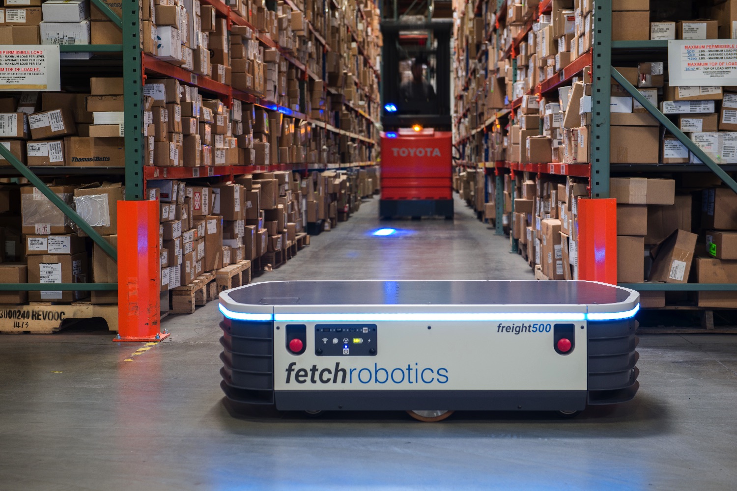 autonomous warehouse robots freight500 freight1500 fetch 80e6907 copy high