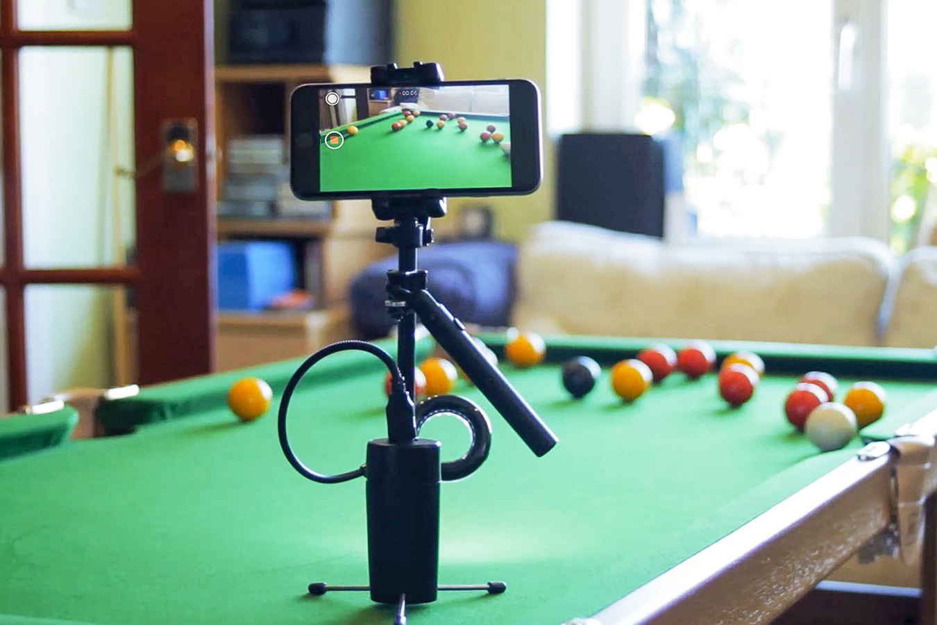 smoovie launches minirig portable studio kickstarter min rig tripod snooker