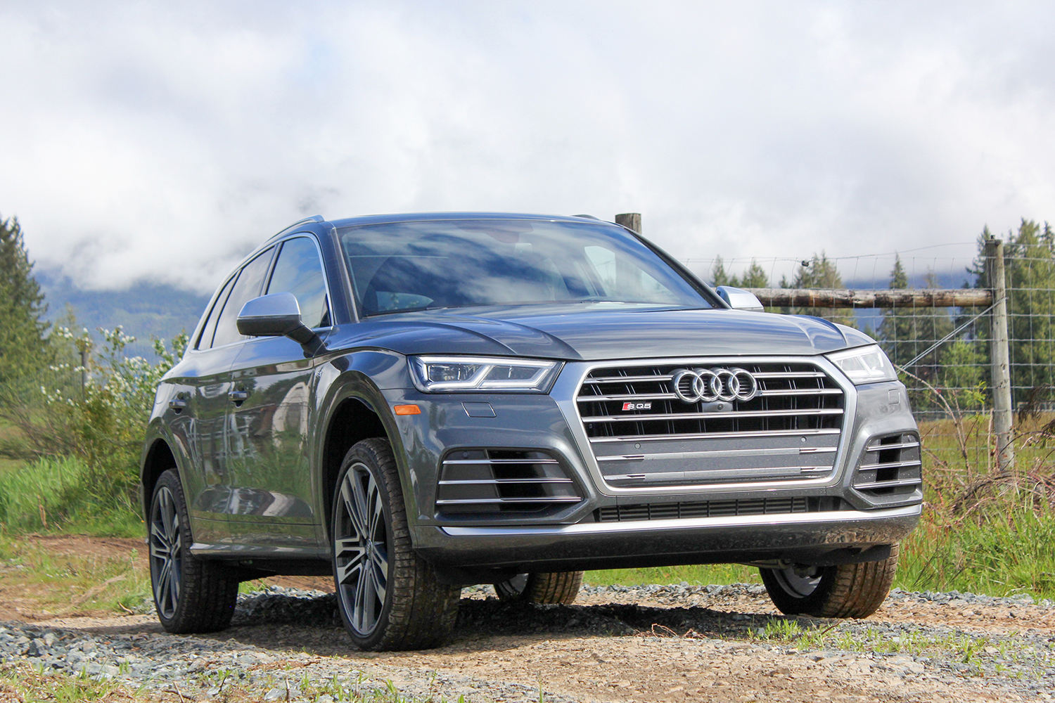2018 audi sq5 first drive review front angle v2