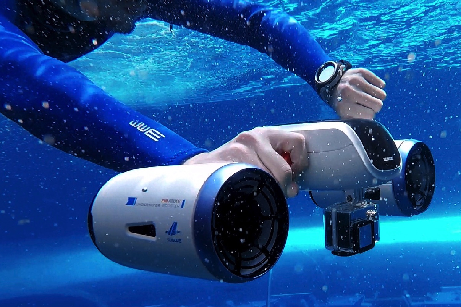 Ditch The Flippers -- This Handheld Underwater Booster Will Propel You  Through The Waves In Style