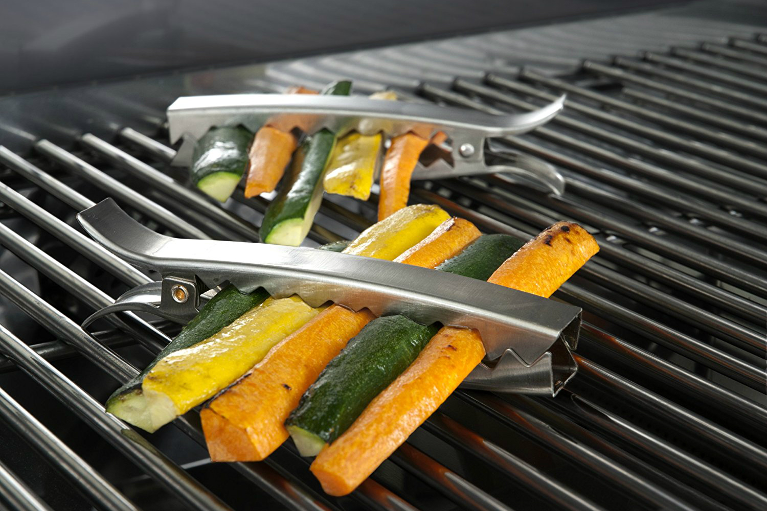 18 Coolest BBQ and Grilling Gadgets For 2020