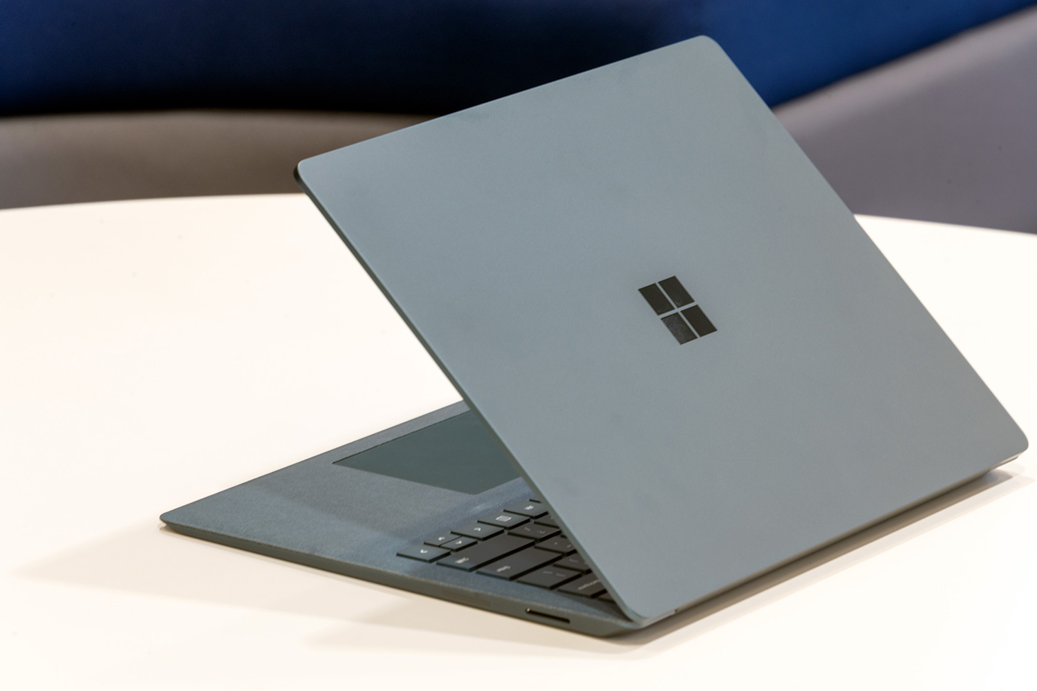 Microsoft Surface Laptop lid