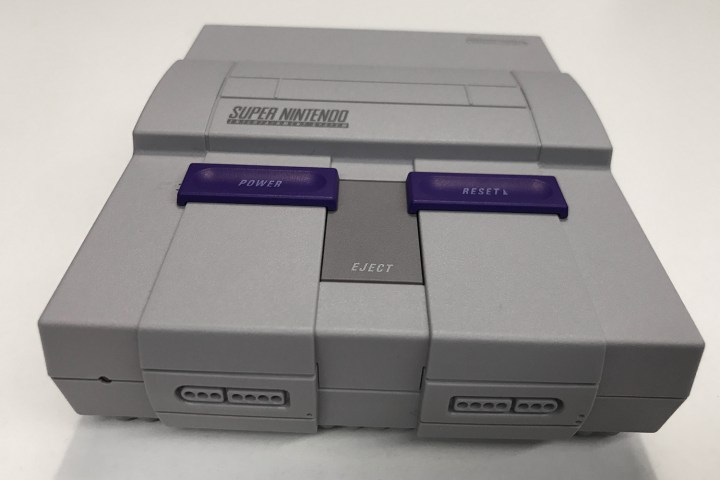 SNES Classic hands on review front top angle