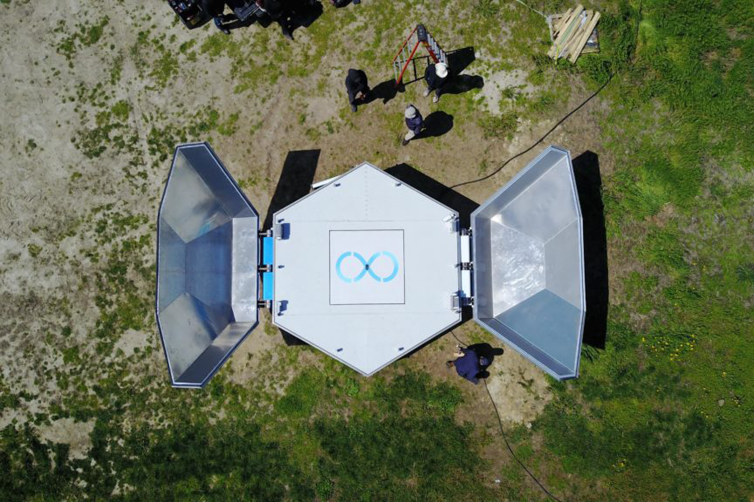 xstation drone charing skyone skyx5