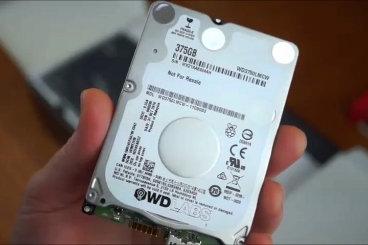 Un disque dur mécanique pour ordinateur portable.