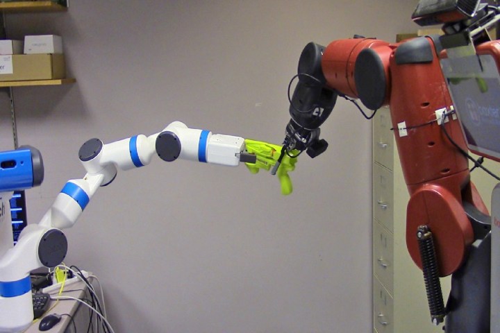 adversarial robot grabbing objects gjgzbuslaiu3le0tfarv